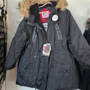 NWT 2X Plus SZ Canada Weathergear Super Warm Huge Fur Hood Winter Coat Black